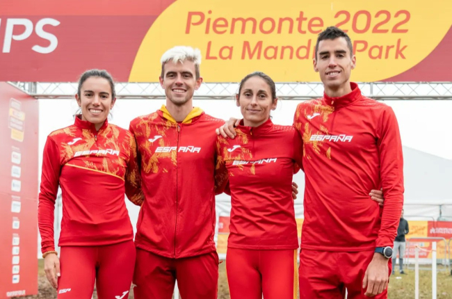 ATLETISMO Jesús Gómez se hace con la plata en el relevo mixto del