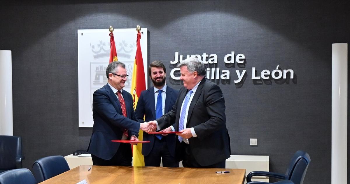La Ribera y la Junta firman un convenio pionero para unificar el registro vitícola