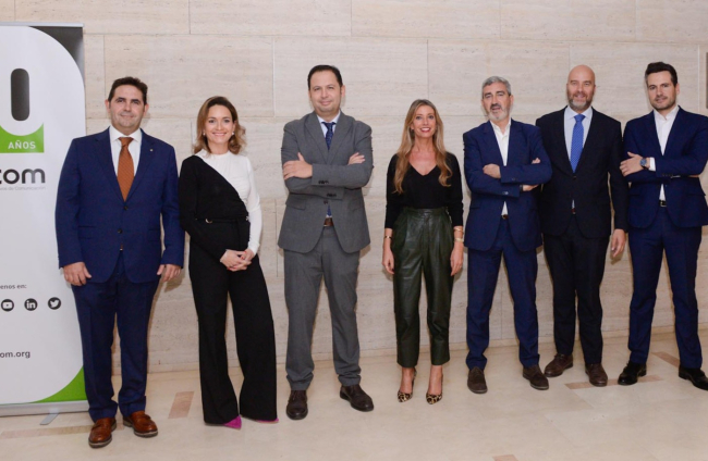A Ana Carretero le acompañan en la nueva Junta Directiva de Dircom Castilla y León siete profesionales del sector de la comunicación.