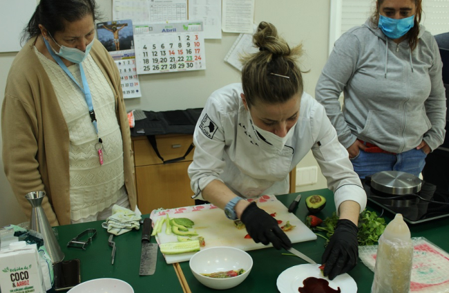 Marina Llamas, chef del Hola Flora durante su taller. G.G.C.