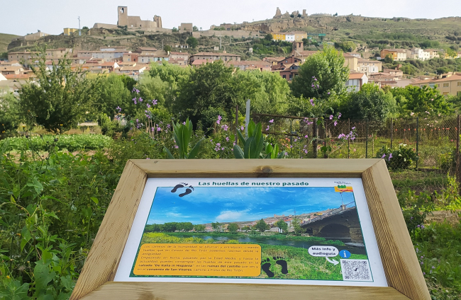 Detalle de uno de los carteles.