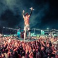Deivhook, batería de Kitai, en uno de los momentos más espectaculares del Sonorama 2023