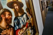 Exposición 'Bajo el árbol del paraíso' en el Cultural Cordón. SANTI OTERO