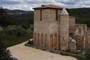 El corte al tráfico entre Covarrubias y Hortigüela arranca en el monasterio de San Pedro de Arlanza.