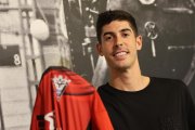 Carlos Fernández llega cedido por la Real Sociedad.