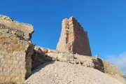 Imagen de los restos del castillo de Torregalindo