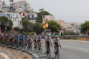 El pelotón de la Vuelta, durante la tercera etapa de la prueba. /-MANU BRUQUE