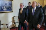 Tillerson (izquierda) y Çavusoglu, en Ankara, el 16 de febrero.-/ AFP / CEM OZDEL