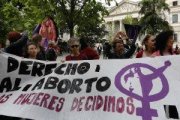 Protesta a las puertas del Congreso por la reforma de la ley.-Foto: JUAN MANUEL PRATS