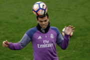 Pepe, en un entrenamiento del Madrid.-EFE / JUANJO MARTÍN