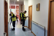 Las residencias de mayores fueron -y siguen siendo-  foco de especial atención en las labores de desinfección. ICAL