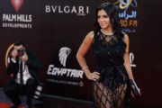 Rania Youssef, posando en la alfombra roja del Festival Internacional de El Cairo, el pasado jueves.-AFP