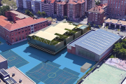 En primer plano la recreación de los nuevos campos de juego en el patio en la parte posterior del complejo, que estará entre el polideportivo y el colegio.-ECB