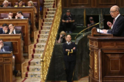 El ministro de Hacienda, Cristóbal Montoro, durante el debate de los Presupuestos en el pleno del Congreso.-/ JUAN MANUEL PRATS