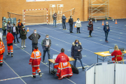 Imagen de vacunaciones masivas en el polideportivo de la UBU. SANTI OTERO