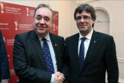 Alex Salmond y Carles Puigdemont-JORDI BEDMAR