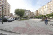 Uno de los proyectos de aparcamiento se centra en la Plaza San Bruno.-RAÚL G. OCHOA