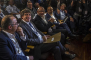 Carles Puigdemont, en una reunión extraordinaria del PDECat celebrada el pasado 18 de octubre.-CARLOS MONTAÑÉS