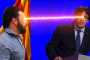 Abascal españolizando a Puigdemont en el videoclip de la canción sobre Vox.-YOUTUBE