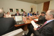 Imagen de una reunión del consorcio del desvío.-ISRAEL L. MURILLO
