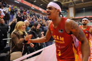 Eddie celebra una victoria con el UCAM Murcia. ACB PHOTO / J. BERNAL
