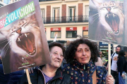 Simpatizantes del PACMA, en un acto del partido en Madrid durante la campaña de las elecciones generales 2019. /-KIKO HUESCA (EFE)
