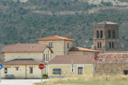 Imagen de la localidad con la iglesia de la Trinidad al fondo.-ECB