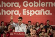 Pedro Sánchez, el pasado miércoles en un mitin en Valencia.-MIGUEL LORENZO
