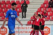 Los jugadores del Mirandés celebran un gol.-JOSÉ ESTEBAN EGURROLA