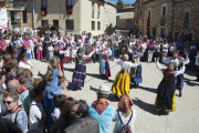 El evento reunió a una gran cantidad de asistentes que disfrutaron de una jornada que incluyó danzas típicas de la zona.-RICARDO ORDÓÑEZ (ICAL)