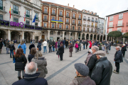 Concentración en apoyo a Ucrania convocada por el Ayuntamiento de Burgos en coordinación con la Federación de Municipios y Provincias. TOMÁS ALONSO