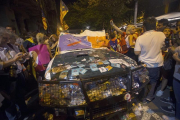 Así ha quedado un coche de la Guardia Civil.-EFE