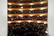 Gritos de Libertad Puigdemont en el Liceu.-EL PERIÓDICO (TWITTER)