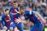 Paulinho junto a Alcácer y Leo Messi en un partido de esta temporada /-JORDI COTRINA