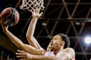 Jenkins busca la bandeja en el último partido.-ACB PHOTO