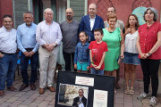 Organizadores y participantes de esta jornada se hicieron una foto de familia tras finalizar el encuentro.-RADIO EVOLUCIÓN