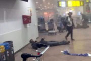 Imágenes de Twitter de los atentados en el aeropuerto Zaventem de Bruselas.-TWITTER
