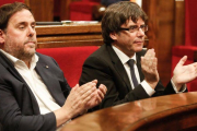 El Tribunal de Cuentas cita a Puigdemont y Junqueras por el 1-O.-JULIO CARBÓ