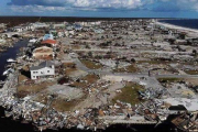 Miles de casas destruidas en Bahamas por el paso de huracán Dorian.-