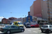 Los vehículos implicados en el choque de El Bulevar, en el cruce con la calle Bonifacio Zamora de Usabel.-ECB