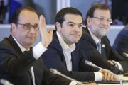 De izquierda a derecha François Hollande, Alexis Tsipras y Mariano Rajoy durante la cumbre extraordinaria de anoche.-Foto: EFE /OLIVIER HOSLET