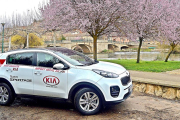 Imagen del Kia Sportage con el  Arlanzón y Pampliega al fondo.-HÉCTOR FUSTEL