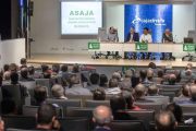 Un momento de la celebración de la asamblea de Asaja, que reunió a cientos de asociados en la capital burgalesa.-S. O.