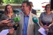 El alcalde de Vigo se viene arriba presentando la iluminación navideña de la ciudad.-EL PERIÓDICO