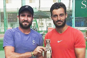 David Pérez Sanz (derecha) con su compañero de dobles en Egipto-ECB