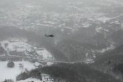 Vistas desde un helicóptero de la estación de esquí de Kusatsu, después de la avalancha de nieve provocada por la erupción de un volcán.-AFP