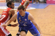 Vlatko Cancar en acción en el Coliseum-M. González