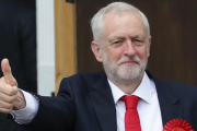 Corbyn, al llegar al colegio electoral, este jueves.-DANIEL LEAL-OLIVAS