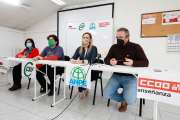 e izquierda a derecha: Elena Ferrero (STF), Raúl Río (Csif), María José Santamaría (ANPE) y Jesús Moradillo (CCOO). TOMÁS ALONSO