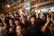 Manfiestantes en Hong Kong este lunes.-EFE / EPA / CHAN CHEUNK FAI